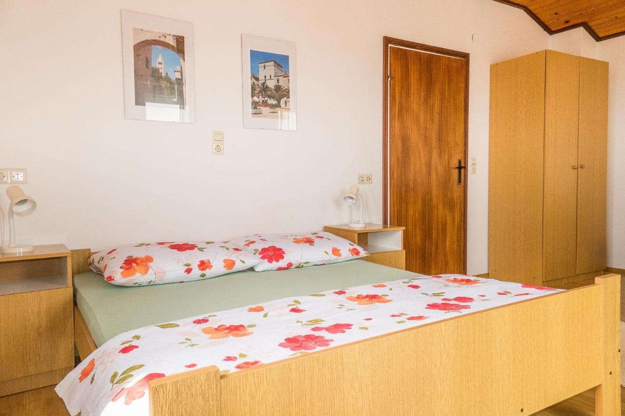 Apartments Pahljina Palit Eksteriør bilde