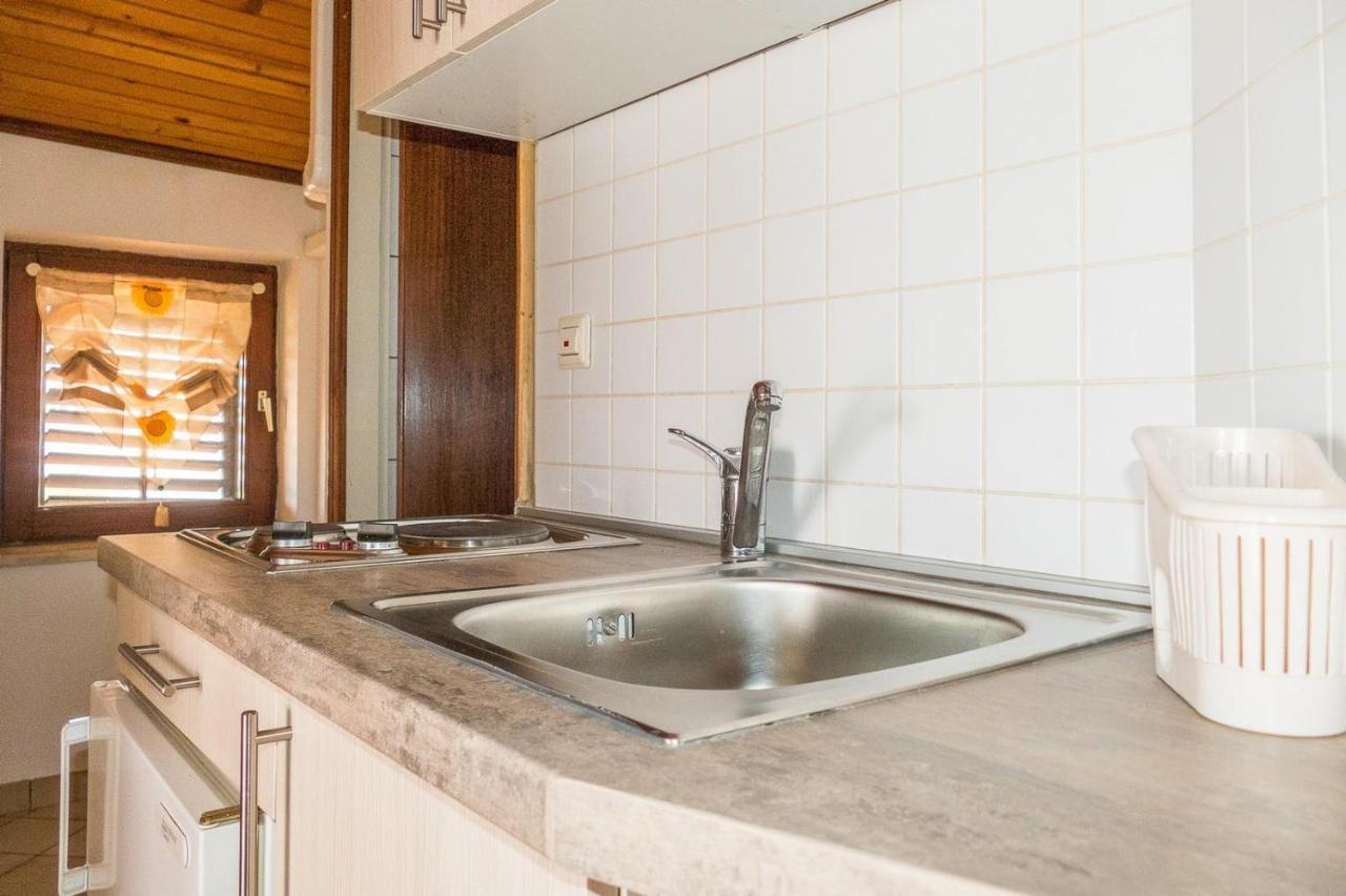 Apartments Pahljina Palit Eksteriør bilde